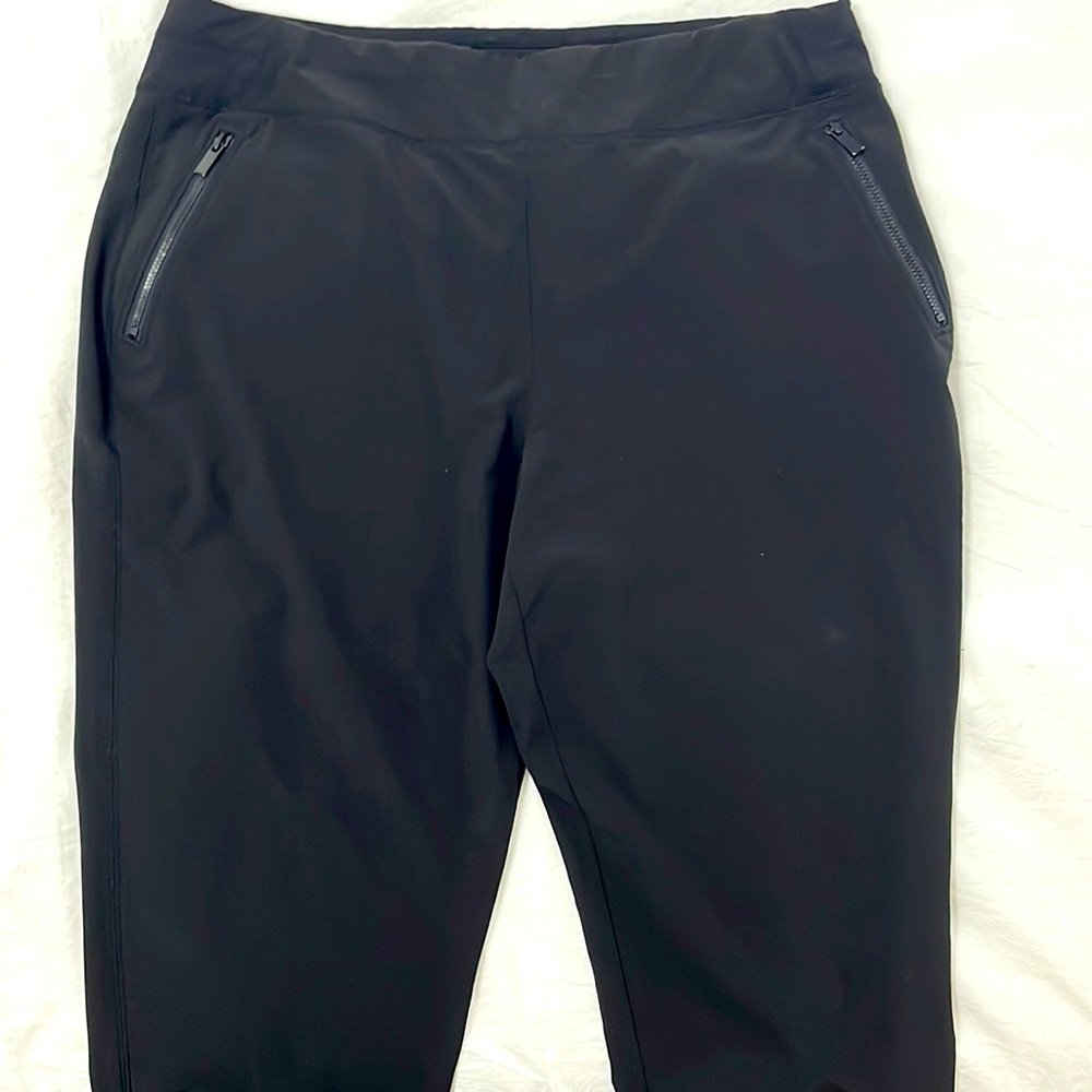 Chico’s Zenergy pants